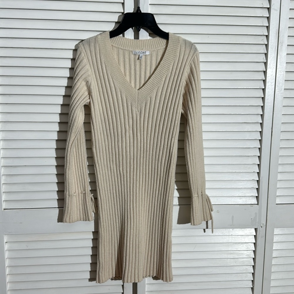 Leche tan sweater drees size S